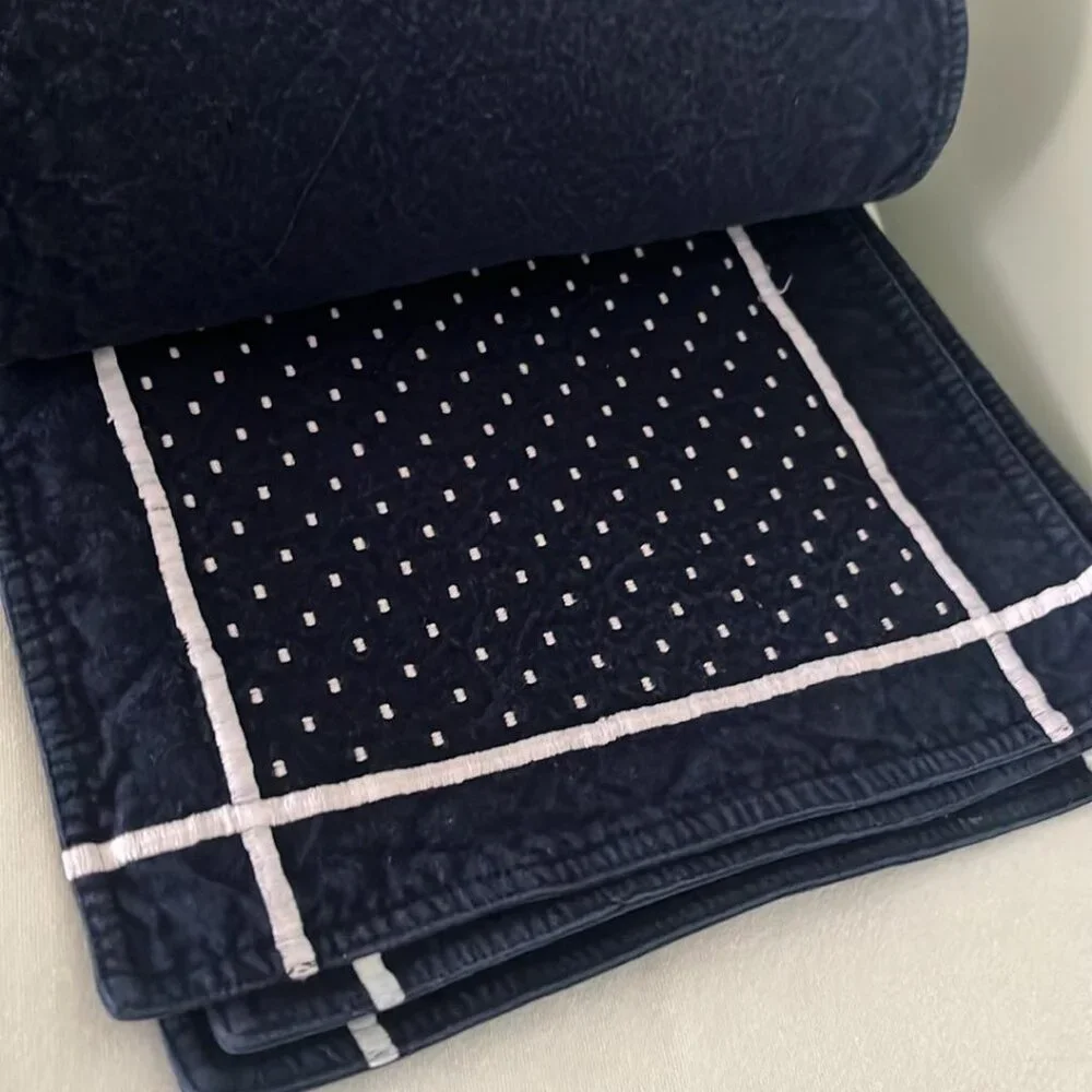 Blue Cloth Placemats White Embroidery Accents  SET OF 12!!!!   17.75 X 12   Farm